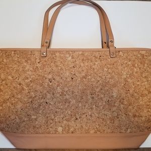 Thirty-one style setter tan metallic cork